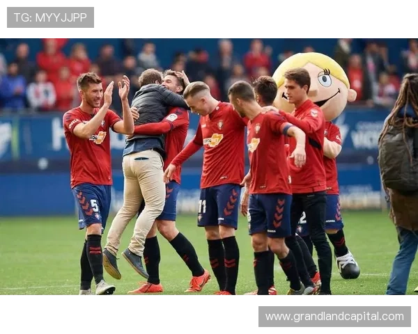 卡索拉西甲英超出战462场仅第二次染红牌引发热议